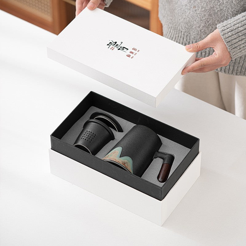 Yuanshan ceramic mug with lid, large-capacity filtered tea cup, office simple tea separation cup, Japanese style