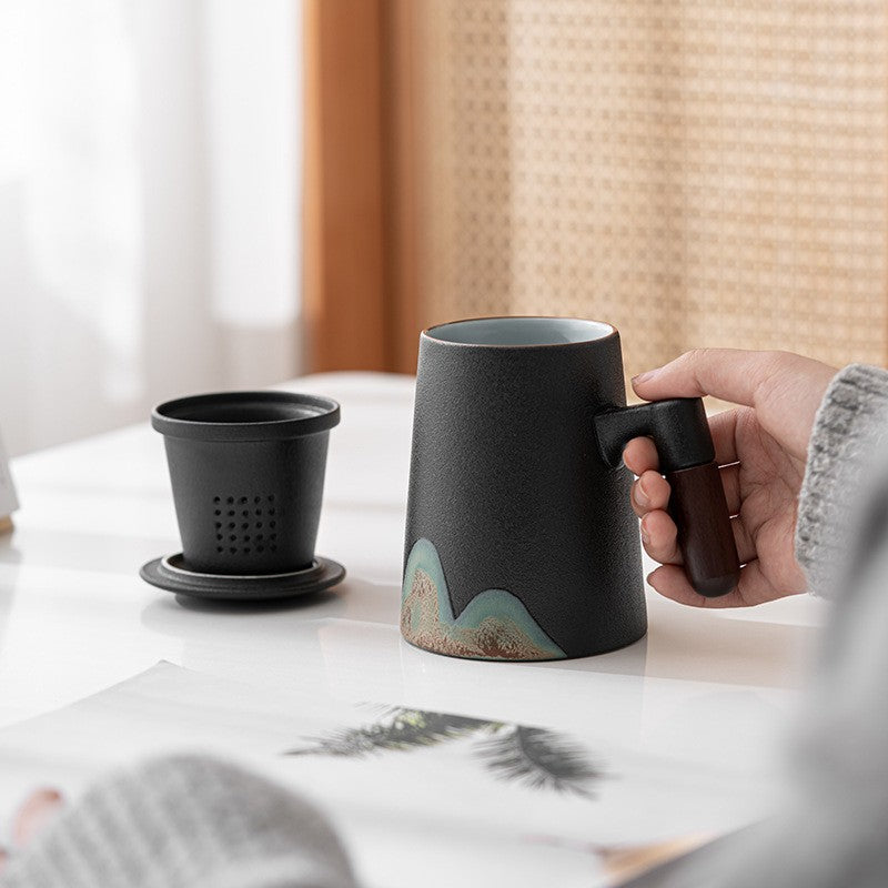 Yuanshan ceramic mug with lid, large-capacity filtered tea cup, office simple tea separation cup, Japanese style